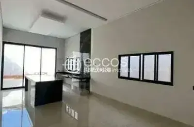 Casa à venda, 3 quartos, 3 suítes, 2 vagas, Novo Mundo - Uberlândia/MG