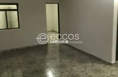 Casa com 5 quartos à venda na Avenida Monsenhor Eduardo, Bom Jesus, Uberlândia