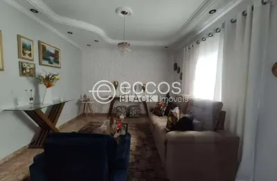 Casa à venda, 3 quartos, 1 suíte, 4 vagas, jardim patrícia - uberlândia/mg