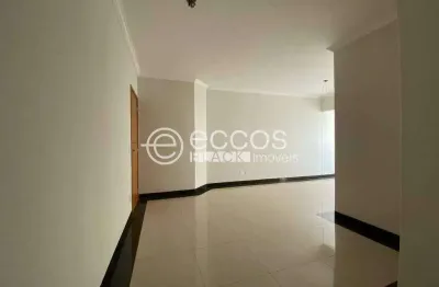 Apartamento à venda, 3 quartos, 1 suíte, 2 vagas, Tubalina - Uberlândia/MG