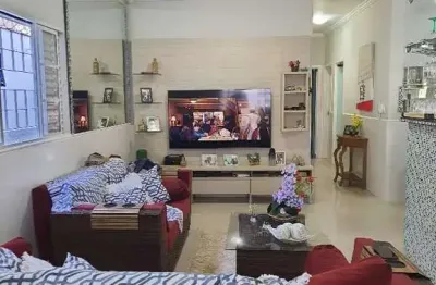 Casa à venda, 4 quartos, 2 suítes, 3 vagas, alto umuarama - uberlândia/mg