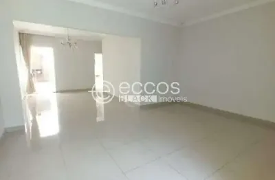 Casa para aluguel, 3 quartos, 1 suíte, 2 vagas, cidade jardim - uberlândia/mg
