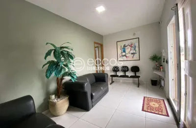 Casa com 6 quartos à venda na Rua Feliciano de Morais, Brasil, Uberlândia