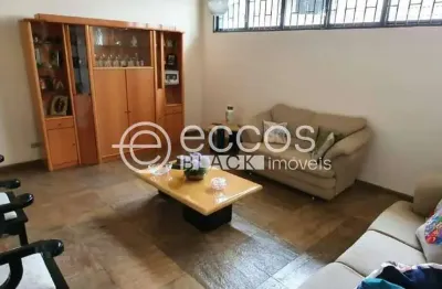 Casa à venda, 4 quartos, 2 suítes, 2 vagas, lídice - uberlândia/mg