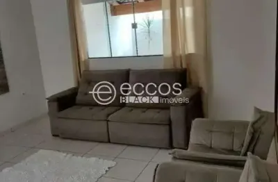 Casa à venda, 4 quartos, 1 suíte, 3 vagas, jardim inconfidência - uberlândia/mg