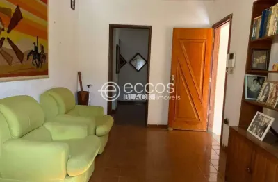 Casa à venda, 3 quartos, 1 suíte, 1 vaga, tubalina - uberlândia/mg
