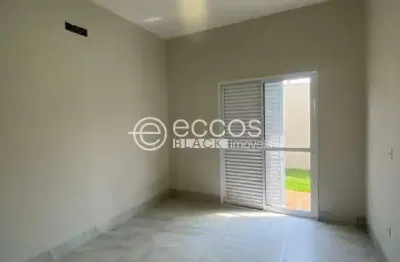 Casa à venda, 3 quartos, 1 suíte, 4 vagas, interlagos 3 - araguari/mg