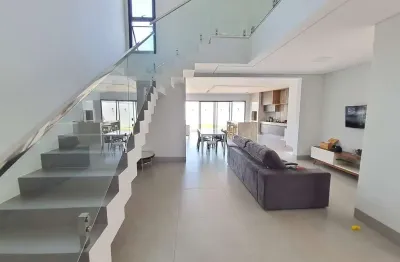 Casa em condomínio à venda, 4 quartos, 4 suítes, 2 vagas, alto umuarama - uberlândia/mg