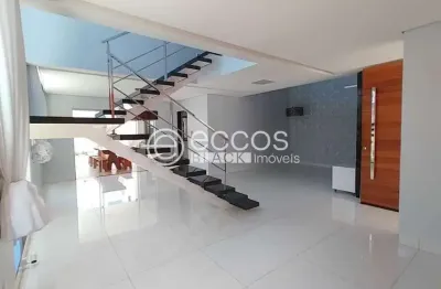 Casa para aluguel, 3 quartos, 3 suítes, 3 vagas, alto umuarama - uberlândia/mg