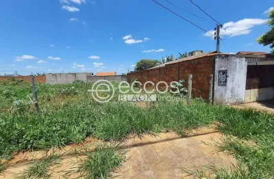 Terreno à venda na Rua Barão de Ouro Preto, 586, Pampulha, Uberlândia
