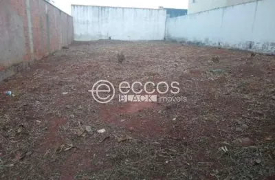Terreno à venda na Rua João Catanduva, 118, Santa Mônica, Uberlândia