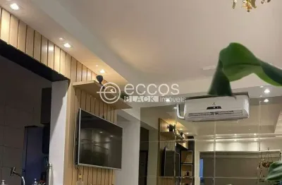 Apartamento à venda, 2 quartos, 1 suíte, 1 vaga, aclimação - uberlândia/mg