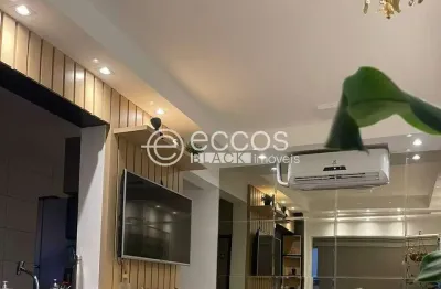 Apartamento à venda, 2 quartos, 1 suíte, 1 vaga, aclimação - uberlândia/mg