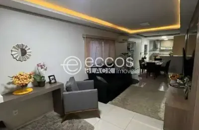 Casa à venda, 3 quartos, 1 suíte, 4 vagas, chácaras tubalina e quartel - uberlândia/mg
