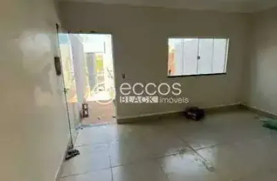 Casa à venda, 2 quartos, 1 suíte, 1 vaga, laranjeiras - uberlândia/mg