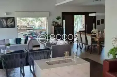 Casa em condomínio à venda, 4 quartos, 4 suítes, 4 vagas, tocantins - uberlândia/mg