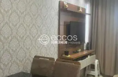 Apartamento à venda, 2 quartos, 1 suíte, 1 vaga, aclimação - uberlândia/mg