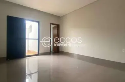 Casa à venda, 3 quartos, 1 suíte, 2 vagas, interlagos - araguari/mg