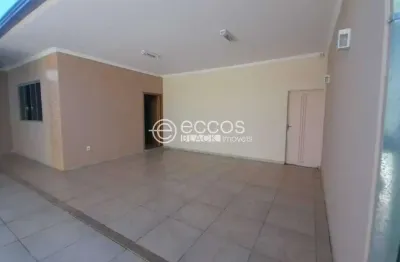 Casa para aluguel, 3 quartos, 1 suíte, 2 vagas, santa mônica - uberlândia/mg