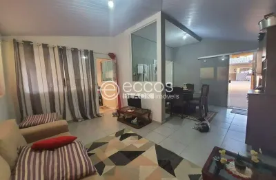 Casa à venda, 3 quartos, 1 suíte, 2 vagas, shopping park - uberlândia/mg