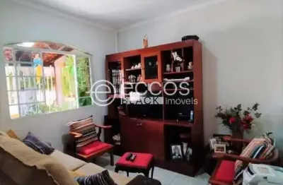 Casa à venda, 3 quartos, 1 suíte, 3 vagas, santa rosa - uberlândia/mg