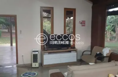 Chácara à venda, 4 quartos, 1 suíte, chácaras eldorado - uberlândia/mg