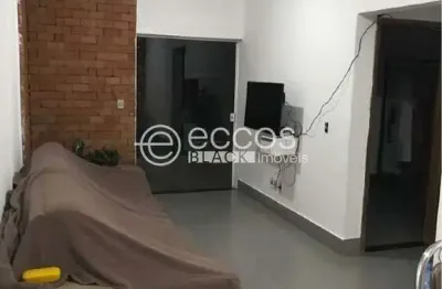 Casa à venda, 3 quartos, jardim das palmeiras - uberlândia/mg