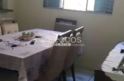 Casa à venda, 3 quartos, 1 suíte, 2 vagas, jardim das palmeiras - uberlândia/mg