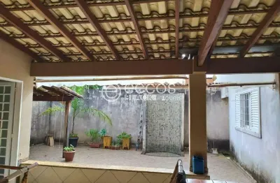 Casa à venda, 4 quartos, 2 vagas, laranjeiras - uberlândia/mg