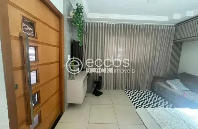 Casa à venda, 4 quartos, 1 suíte, 2 vagas, laranjeiras - uberlândia/mg