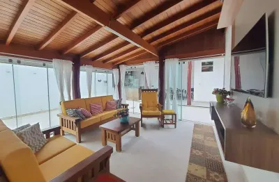 Casa à venda, 3 quartos, 3 suítes, 3 vagas, vigilato pereira - uberlândia/mg