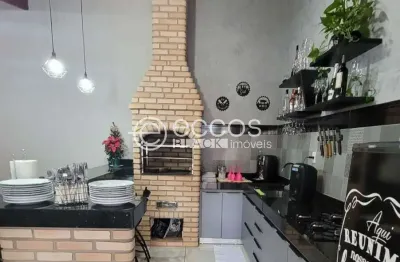 Casa à venda, 4 quartos, 1 suíte, 2 vagas, laranjeiras - uberlândia/mg