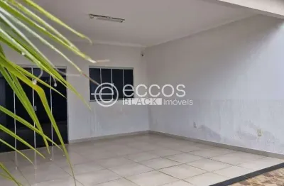 Casa à venda, 3 quartos, 1 suíte, 2 vagas, jardim holanda - uberlândia/mg