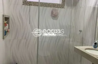 Casa à venda, 4 quartos, 2 suítes, 2 vagas, osvaldo rezende - uberlândia/mg