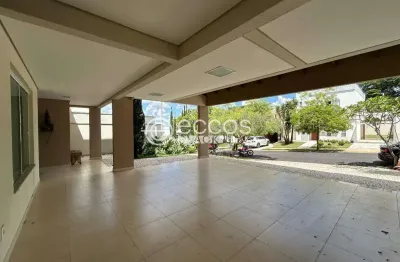 Casa em condomínio à venda, 4 quartos, 4 suítes, 3 vagas, lagoinha - uberlândia/mg