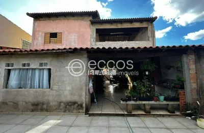 Casa à venda, 3 quartos, 1 suíte, 4 vagas, cidade jardim - uberlândia/mg