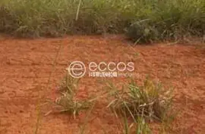 Terreno à venda na Rua Horizonte, 66, Aclimação, Uberlândia