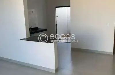 Casa à venda, 2 quartos, 1 suíte, 2 vagas, laranjeiras - uberlândia/mg
