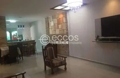 Casa à venda, 3 quartos, 1 suíte, 2 vagas, são jorge - uberlândia/mg