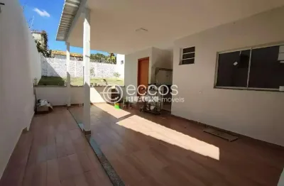 Casa para aluguel, 6 quartos, 3 suítes, 2 vagas, fundinho - uberlândia/mg