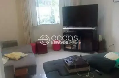 Casa à venda, 3 quartos, 1 suíte, 2 vagas, brasil - uberlândia/mg