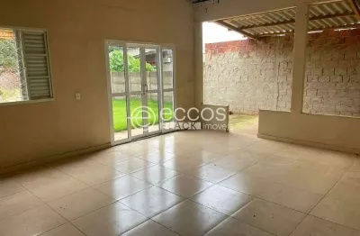 Casa à venda, 3 quartos, 6 vagas, vieno - araguari/mg