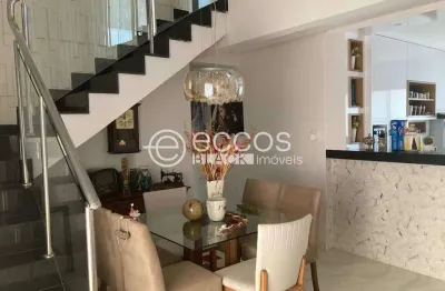 Cobertura à venda, 3 quartos, 1 suíte, 2 vagas, patrimônio - uberlândia/mg