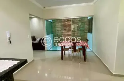 Casa à venda, 3 quartos, 1 suíte, 1 vaga, alto umuarama - uberlândia/mg