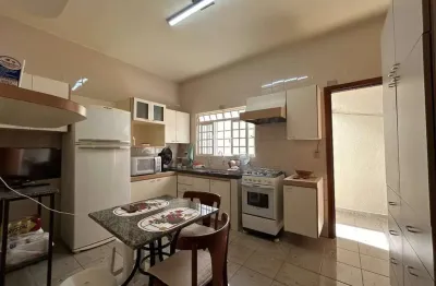 Casa à venda, 5 quartos, 3 suítes, 5 vagas, umuarama - uberlândia/mg