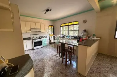 Casa para aluguel, 4 quartos, 2 suítes, 4 vagas, santa mônica - uberlândia/mg