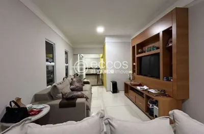 Casa à venda, 3 quartos, 1 suíte, 4 vagas, santa luzia - uberlândia/mg