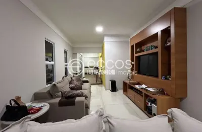 Casa à venda, 3 quartos, 1 suíte, 4 vagas, santa luzia - uberlândia/mg