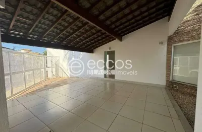 Casa para aluguel, 3 quartos, 1 suíte, 3 vagas, jardim karaíba - uberlândia/mg