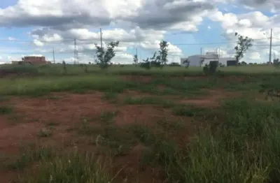 Terreno à venda na Rua Isaias Lopes Medeiros, 78, Laranjeiras, Uberlândia
